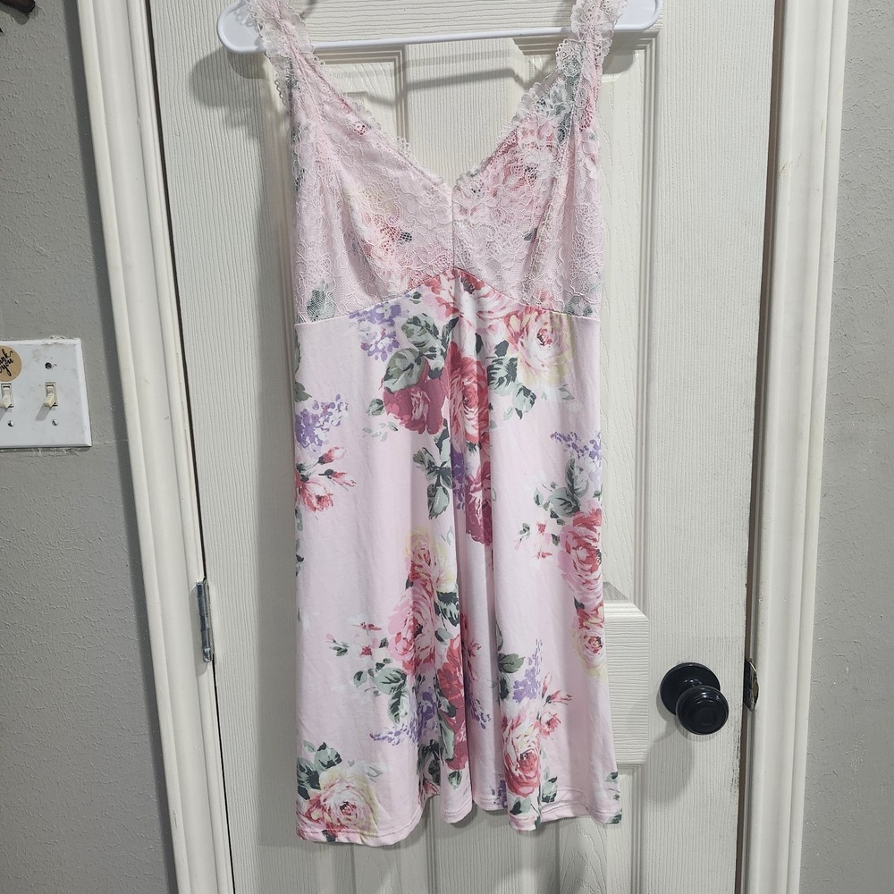 Flora Nikrooz Pink Floral Lace Nightgown Women's Size Large L Sleepwear Chemise